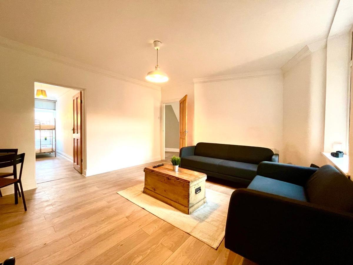 Huge Serviced Apartment With Free Parking Jesmond Exteriör bild