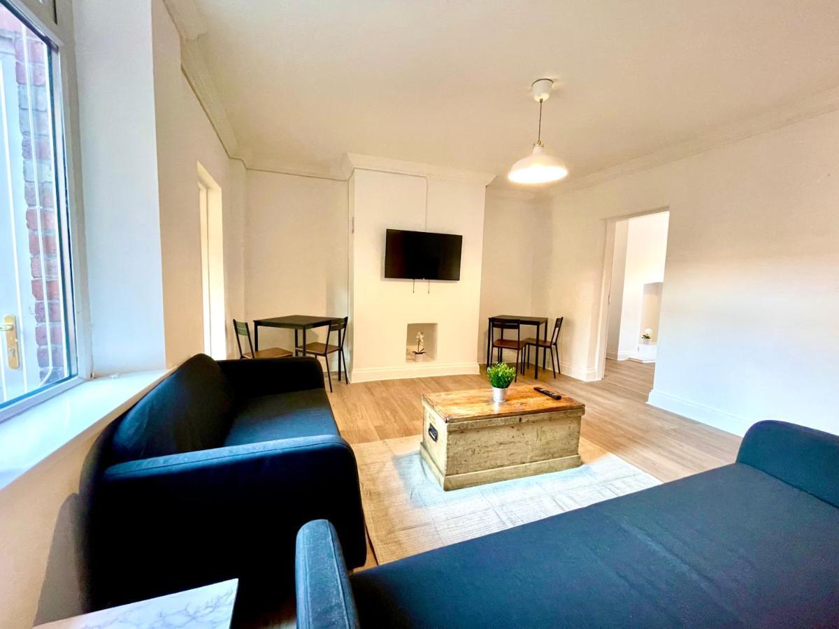 Huge Serviced Apartment With Free Parking Jesmond Exteriör bild
